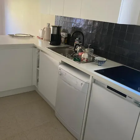 Maison Pieds Dans L Eau Avec Piscine Et Clim بيت للعطل