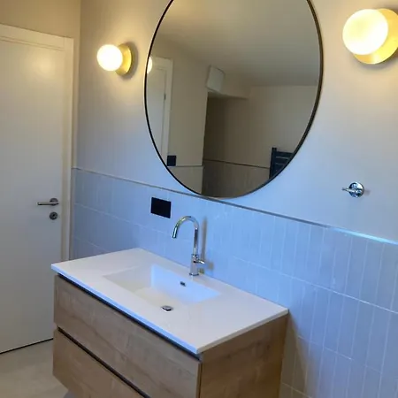 Maison Pieds Dans L Eau Avec Piscine Et Clim