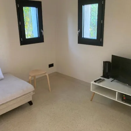 Semesterbostad Maison Pieds Dans L Eau Avec Piscine Et Clim