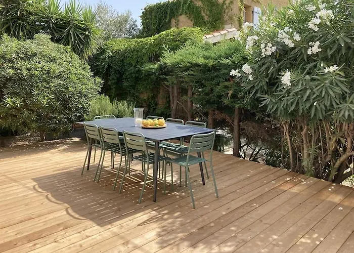 Maison Pieds Dans L Eau Avec Piscine Et Clim