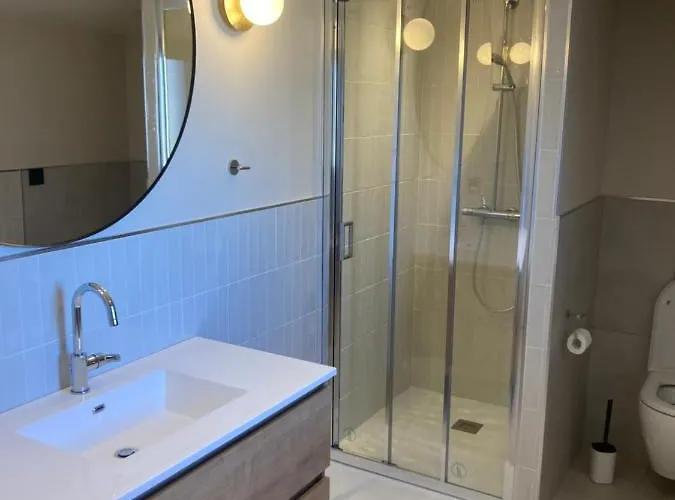 Maison Pieds Dans L Eau Avec Piscine Et Clim Дом отдыха Лингиццета