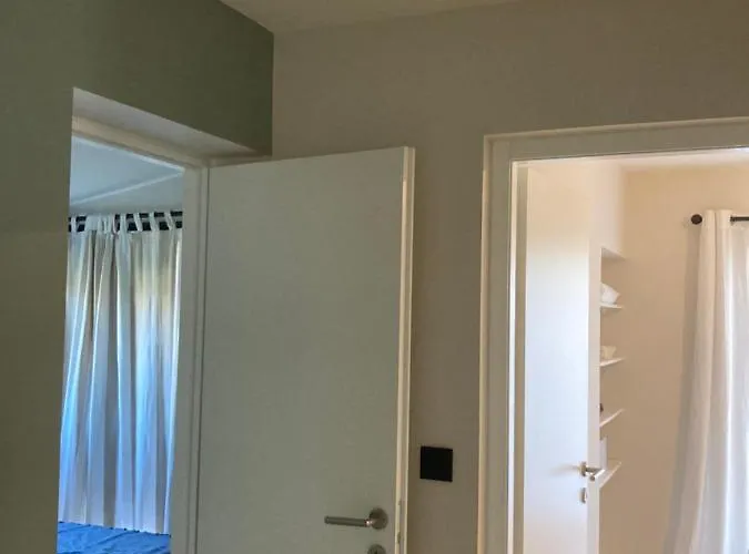 Casa vacanze Maison Pieds Dans L Eau Avec Piscine Et Clim Linguizzetta