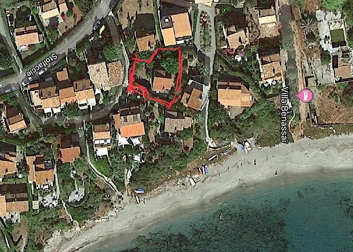 Maison Pieds Dans L Eau Avec Piscine Et Clim